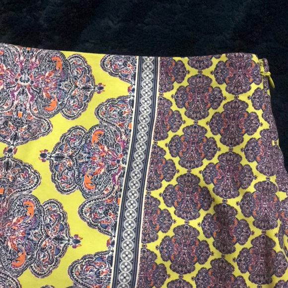 The Limited Pencil Skirt - Picture 10 of 10